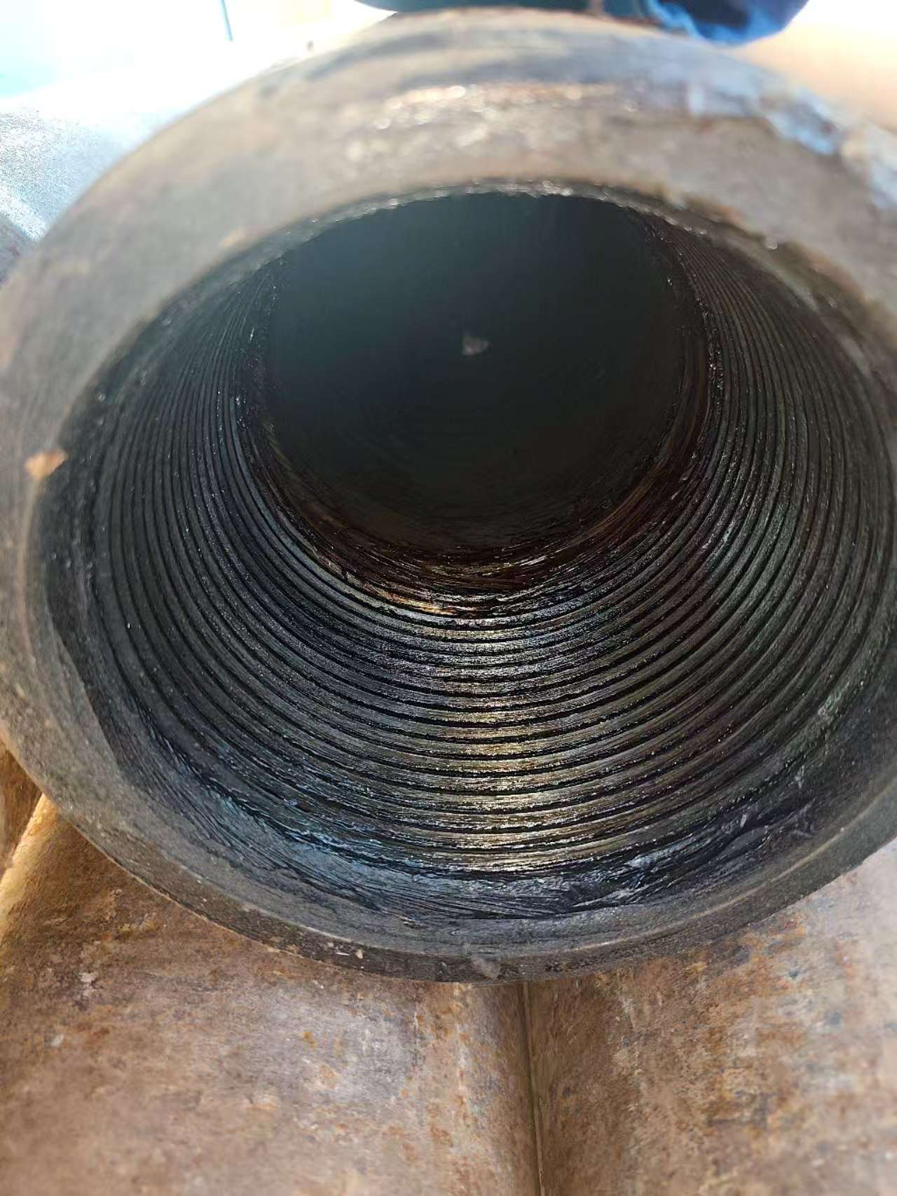 Used Surplus Drill Pipe 6⅝" 27.70# G105 IEU 6⅝FH R2 — 57.714 Metric Tons (3,910.76 ft / 125 jts) - Image 4